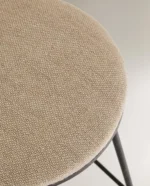 evinize şıklık katacak mutfak salon ve dış mekanda rahatlıkla kullanabileceğiniz keten kumaş kaplı fonksiyonel bir tabure,